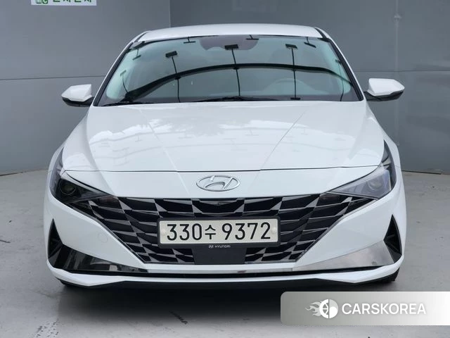 Hyundai Avante (CN7) 2021 Белый из Кореи