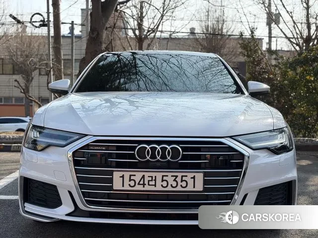 Audi A6 (C8) 2022 Белый из Кореи