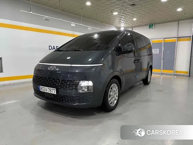 Hyundai Staria 2023 Серый из Кореи
