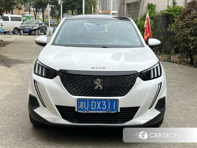Peugeot 2008 2022 Белый из Китая