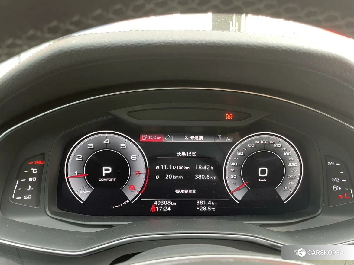 Audi A6L 2020 Темно-серый из Китая