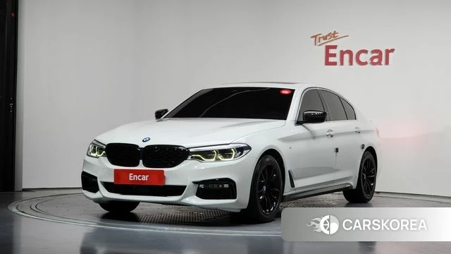 BMW 5 Series (G30) 2018 Белый из Кореи