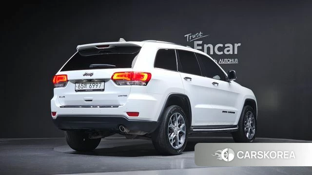 Jeep Grand Cherokee 2019 Белый из Кореи