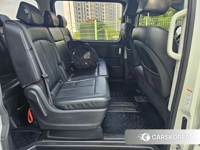 Hyundai Staria 2021 Белый из Кореи