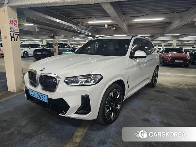 BMW iX3 2023 Белый из Кореи