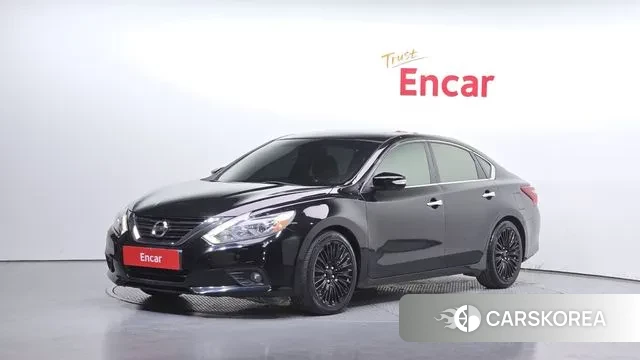Nissan Altima 2018 Черный из Кореи