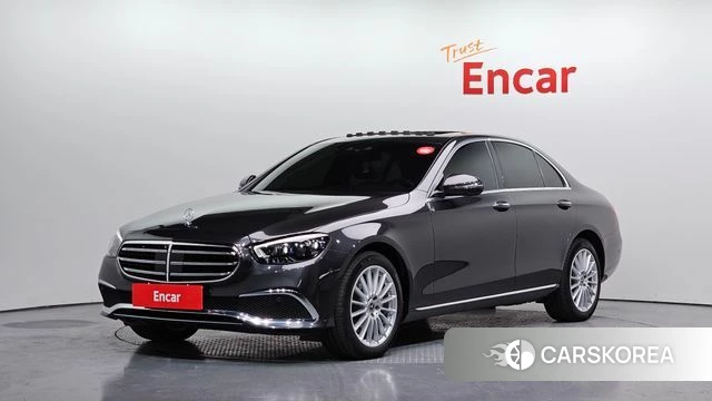 Mercedes-Benz E-Class W213 2021 Серый из Кореи