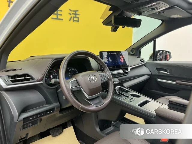 Toyota Saina 2024 Белый из Китая