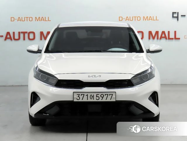 Kia The New K3 2nd generation 2022 Белый из Кореи