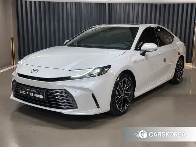 Toyota Camry (XV80) 2025 Белый из Кореи
