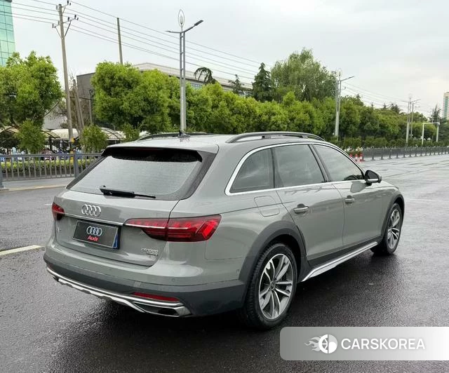 Audi A4 (import) 2021 Темно-серый из Китая