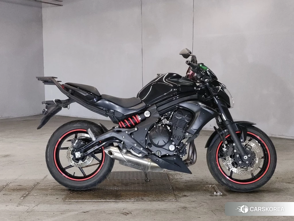 Проданный Kawasaki ER-6N 2015 из Японии