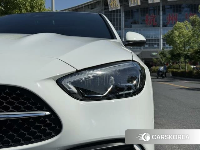 Mercedes-Benz Class C 2022 Белый из Китая