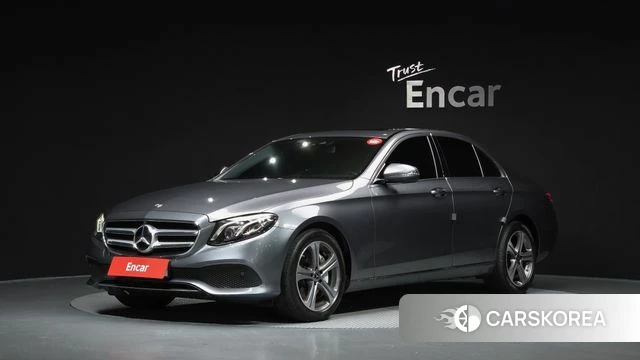 Mercedes-Benz E-Class W213 2018 Серый из Кореи