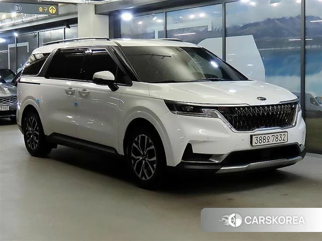 Kia Carnival 4th generation 2020 Белый из Кореи