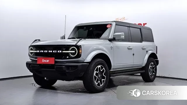 Ford Bronco 6th Generation 2022 Цвет галактики из Кореи