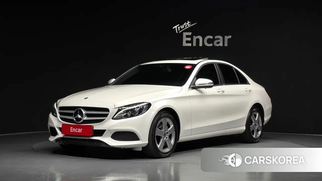 Mercedes-Benz C-Class W205 2018 Белый из Кореи