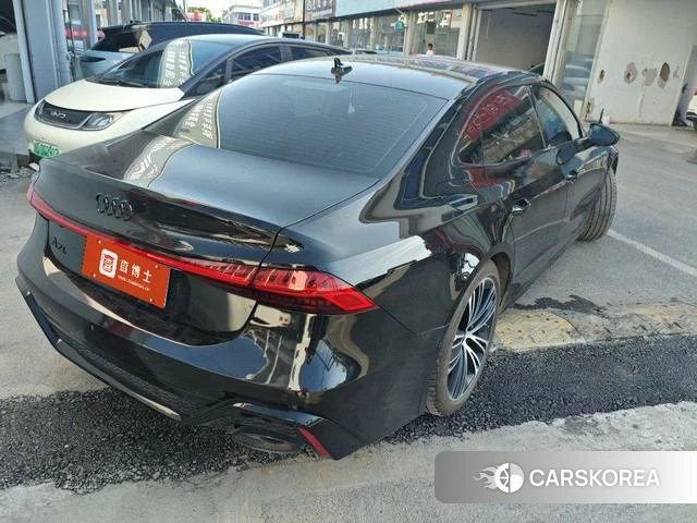 Audi A7L 2025 Черный из Китая