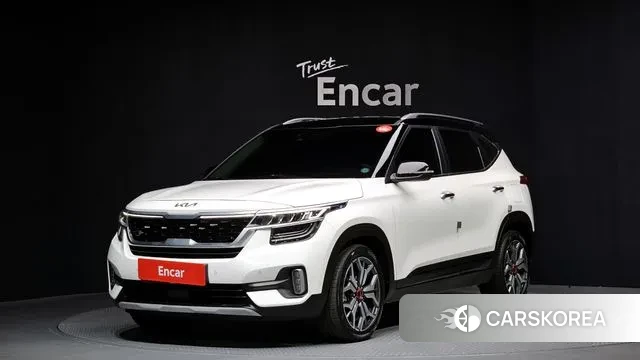 Kia Seltos 2022 Белый из Кореи