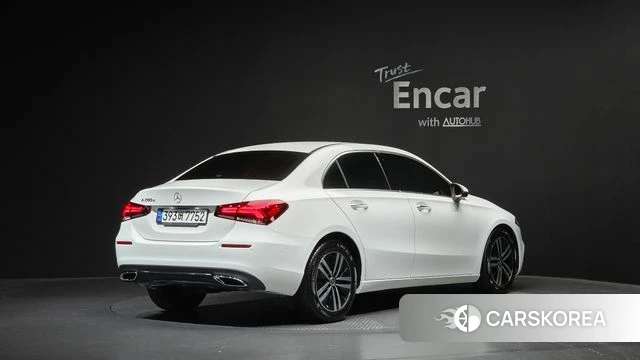 Mercedes-Benz A-Class W177 2021 Белый из Кореи