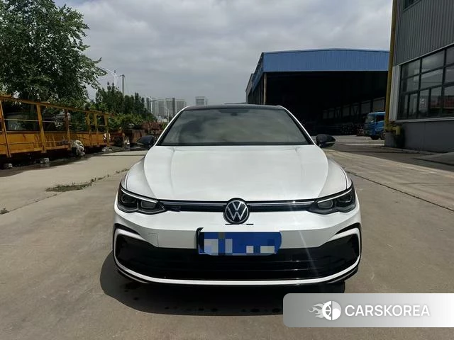 Volkswagen Golf 2023 Белый из Китая