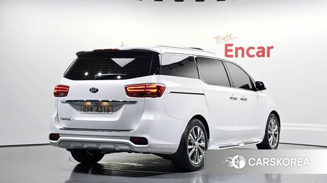 Kia The New Carnival 2018 Белый из Кореи