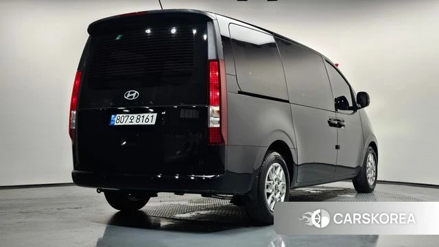 Hyundai Staria 2024 Черный из Кореи