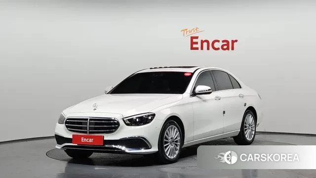 Mercedes-Benz E-Class W213 2021 Белый из Кореи
