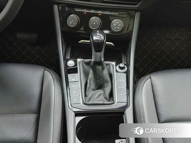 Volkswagen Sagitar 2021 Белый из Китая