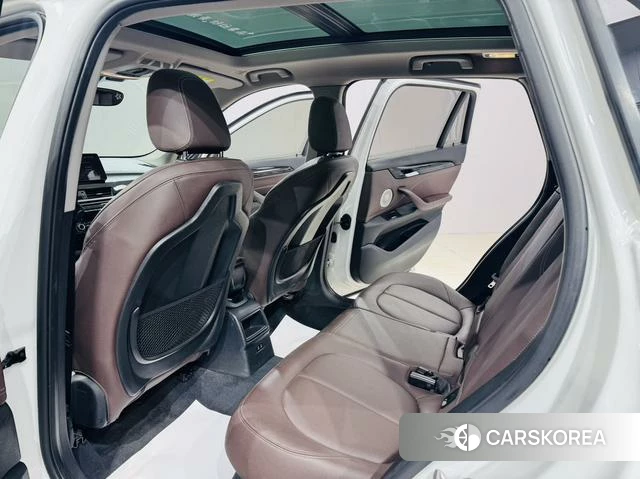 BMW X1 2021 Белый из Китая