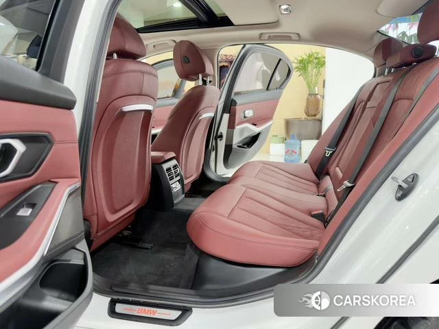 BMW i3 2023 Белый из Китая