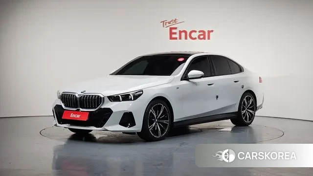 BMW 5 Series (G60) 2024 Белый из Кореи