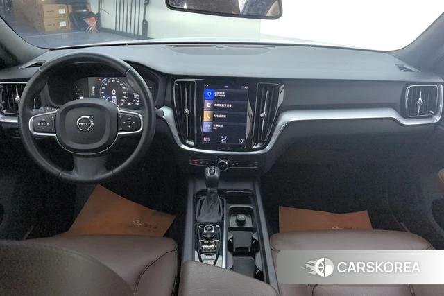 Volvo S60 2021 Белый из Китая