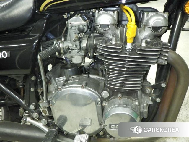 Engine photo