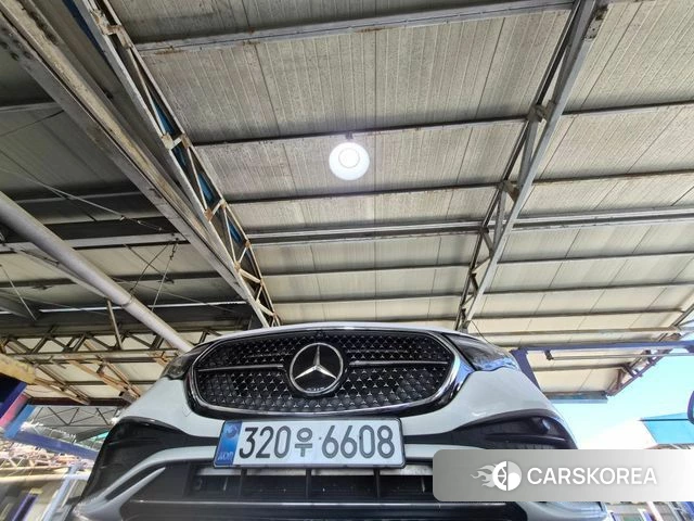 Mercedes-Benz E-Class W214 2025 Белый из Кореи
