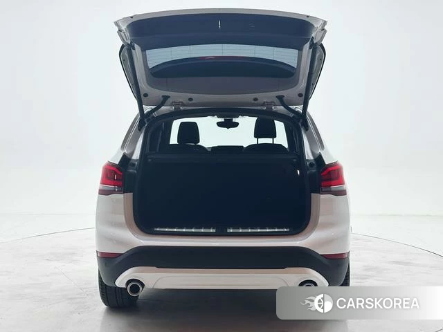 BMW X1 2021 Белый из Китая
