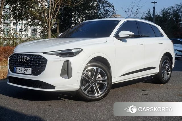 Audi Q5 (80A) 2025 Белый из Кореи