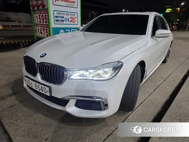 BMW 7 Series (G11) 2018 Жемчужный цвет из Кореи