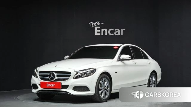 Mercedes-Benz C-Class W205 2018 Белый из Кореи