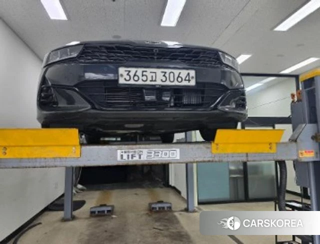 Kia K5 3rd generation 2020 Серебристо-серый из Кореи