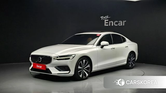 Volvo S60 3rd generation 2024 Белый из Кореи