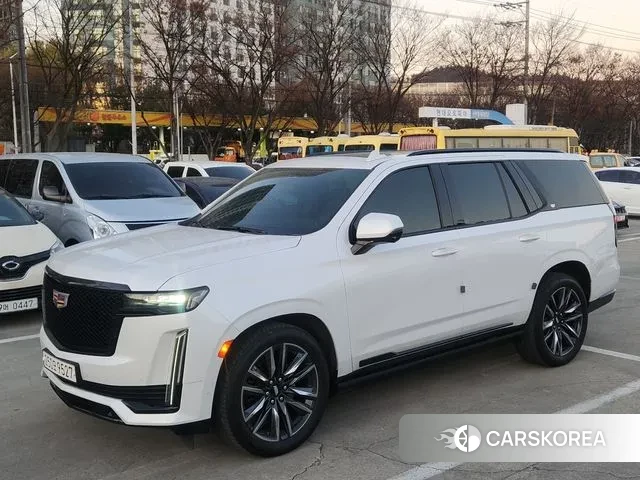 Cadillac Escalade 5th Generation 2022 Белый из Кореи