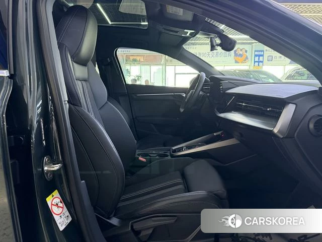 Audi A3 2023 Зеленый из Китая