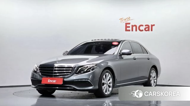 Mercedes-Benz E-Class W213 2018 Серый из Кореи
