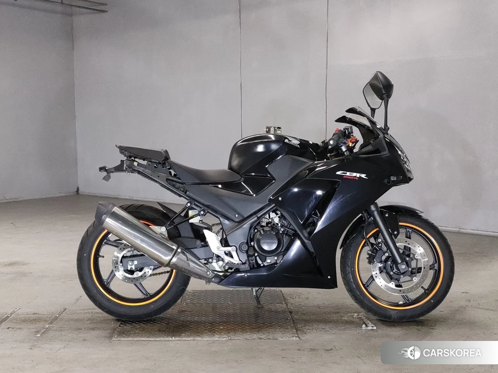 Проданный Honda CBR250R 2016 из Японии