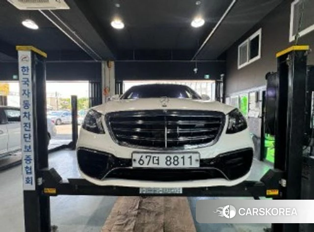 Mercedes-Benz S-Class W222 2018 Белый из Кореи
