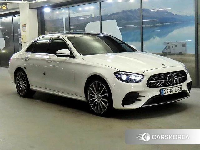 Mercedes-Benz E-Class W213 2021 Белый из Кореи