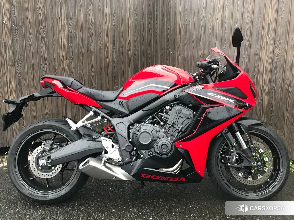 Проданный Honda CBR650R 2023 из Японии, фото 2