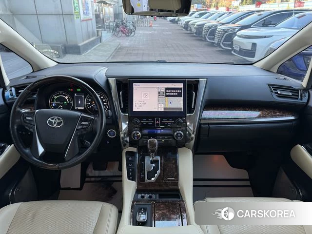 Toyota Elfa 2021 Черный из Китая