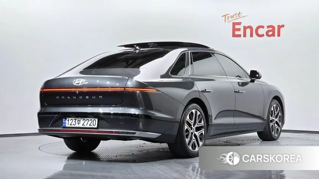 Hyundai Grandeur Hybrid (GN7) 2023 Серый из Кореи